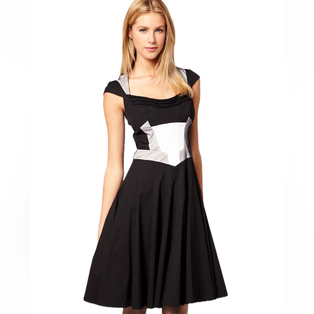 Karen Millen Black & White Cotton Dress